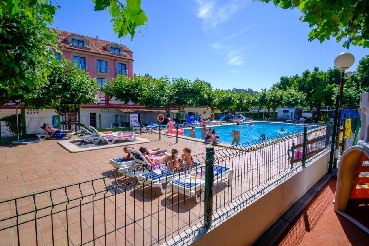 Apartamentos Playa Canelas Sanxenxo Exteriör bild